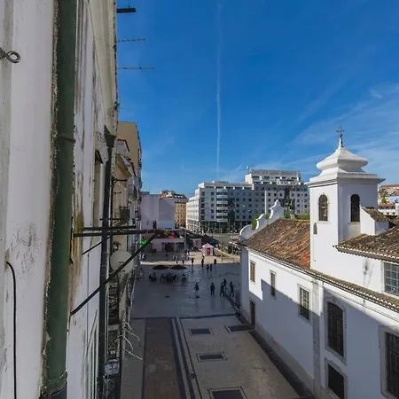 To Be Mouraria Лиссабон